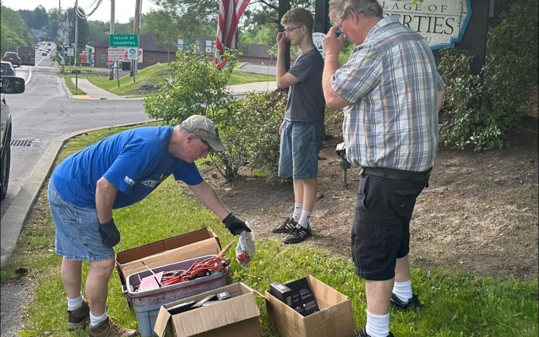 Blue Kats Prepare The Rock Cut for Independence Day